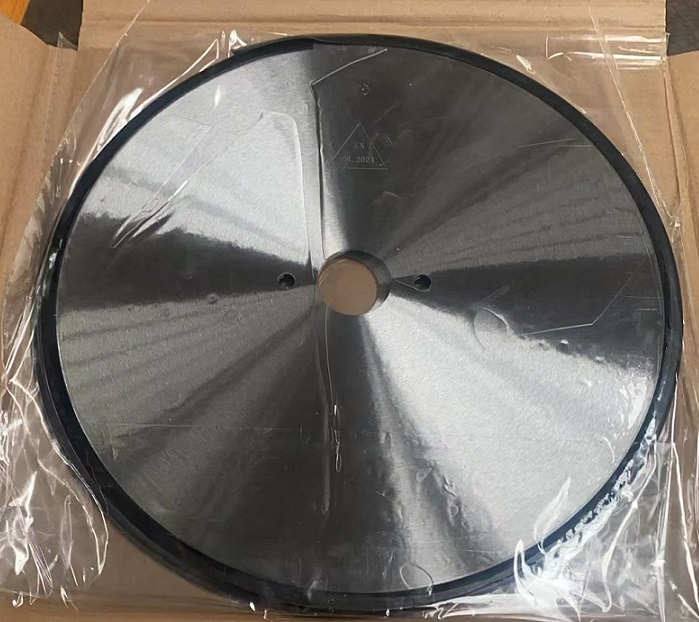 The Main Materials And Advantages And Disadvantages of Large Round Knives